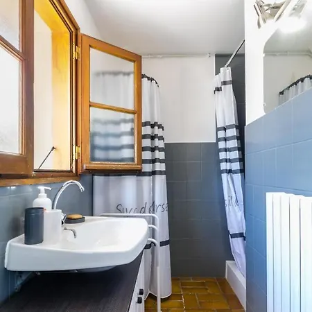 La Fontaine Saint Martin 度假居 *